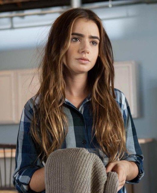 Pin by Lilly-mae Lifuti on Favorite Roles | Lily collins, Beauty, Long hair styles