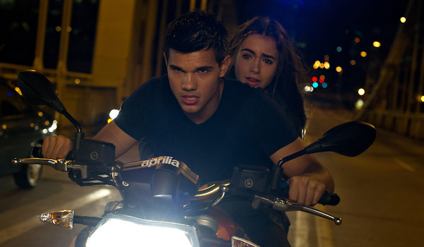 Taylor Lautner in 'Abduction' - Review - The New York Times